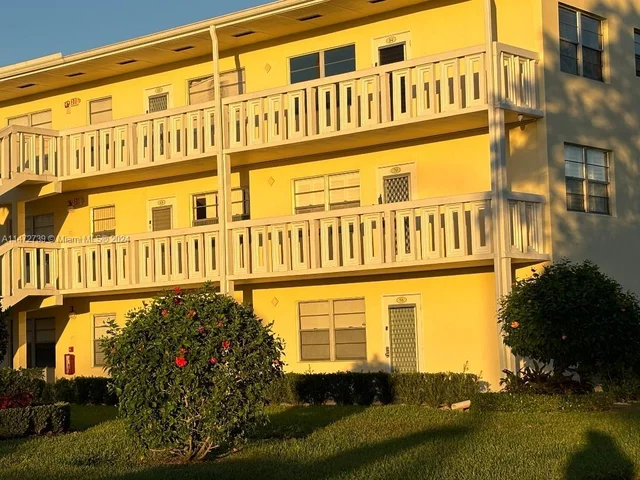 70 Dorset B # 70, Boca Raton FL 33434