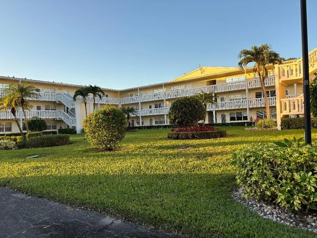 70 Dorset B # 70, Boca Raton FL 33434