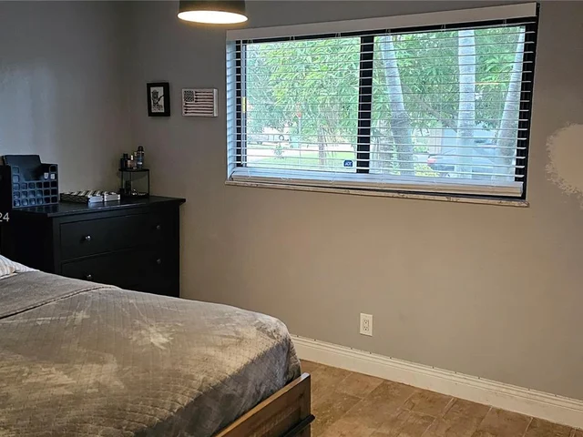 3392 NW 63rd St, Fort Lauderdale FL 33309