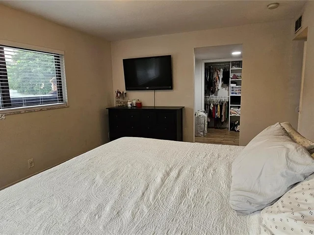 3392 NW 63rd St, Fort Lauderdale FL 33309