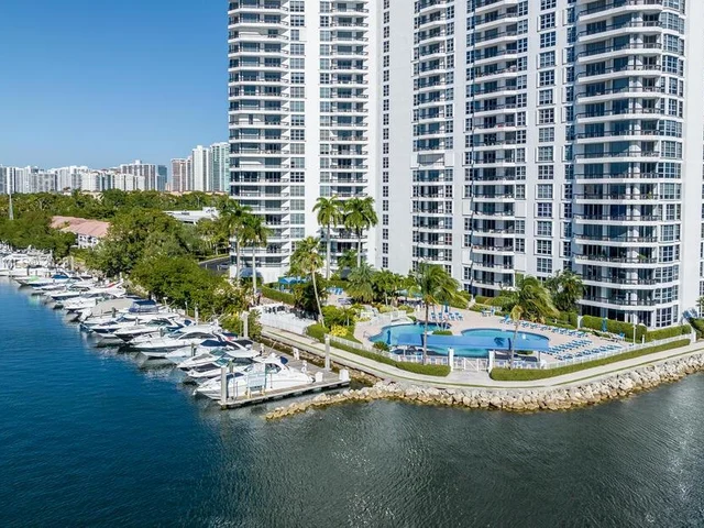 3530 Mystic Pointe Dr # 2915, Aventura FL 33180