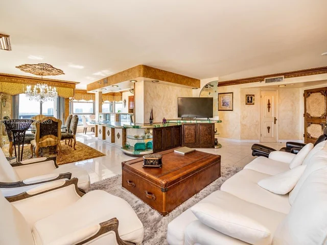 3530 Mystic Pointe Dr # 2915, Aventura FL 33180