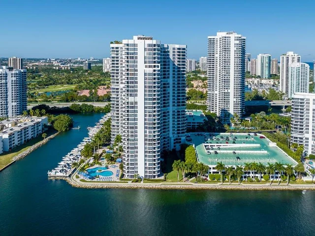 3530 Mystic Pointe Dr # 2915, Aventura FL 33180