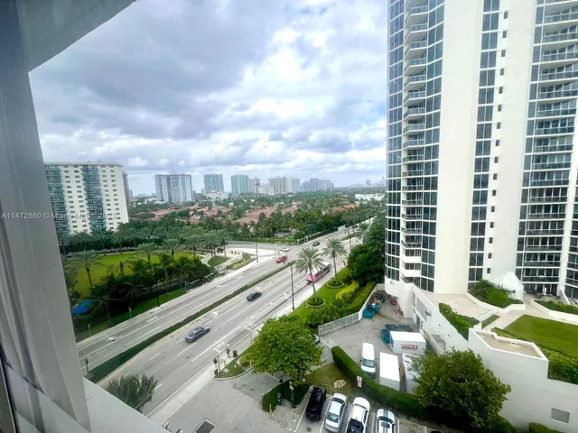 19201 Collins Ave # 828, Sunny Isles Beach FL 33160