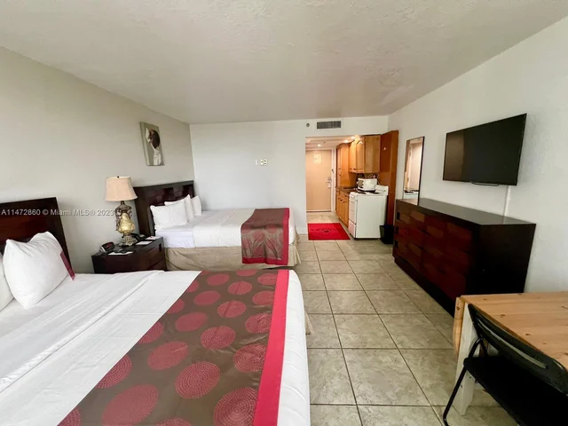 19201 Collins Ave # 828, Sunny Isles Beach FL 33160