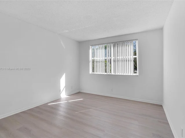 8721 Wiles Rd # 103, Coral Springs FL 33067