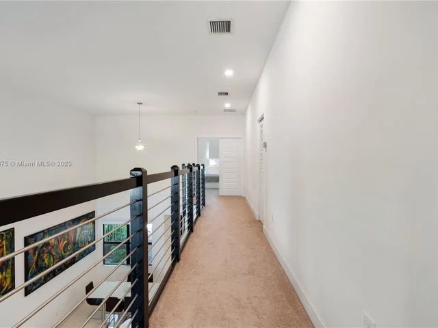 7641 NW 102nd Ct, Doral FL 33178