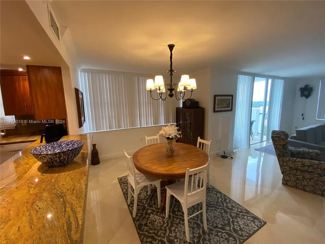 2750 NE 183rd St # 1608, Aventura FL 33160