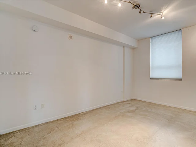 234 NE 3rd St # 1607, Miami FL 33132