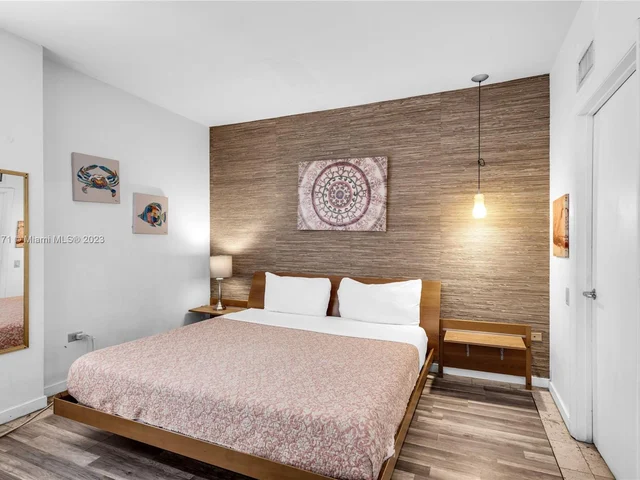 100 Collins Ave # 203, Miami Beach FL 33139