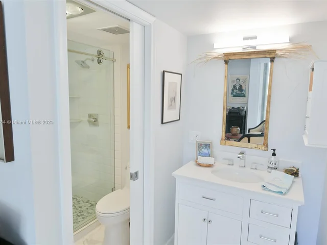 2400 Presidential Way # 406, West Palm Beach FL 33401