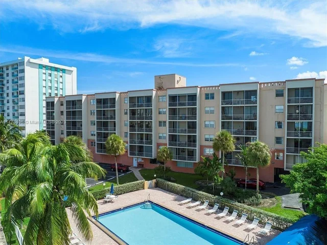 2821 N Miami Beach Blvd # 4F, North Miami Beach FL 33160