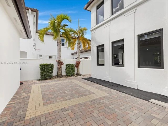 1020 SW 149th Path, Miami FL 33194