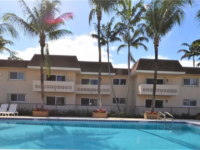 14500 SW 88th Ave # 128, Palmetto Bay FL 33176