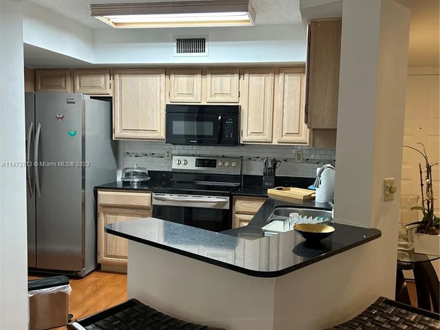 1280 S Alhambra Cir # 2213, Coral Gables FL 33146