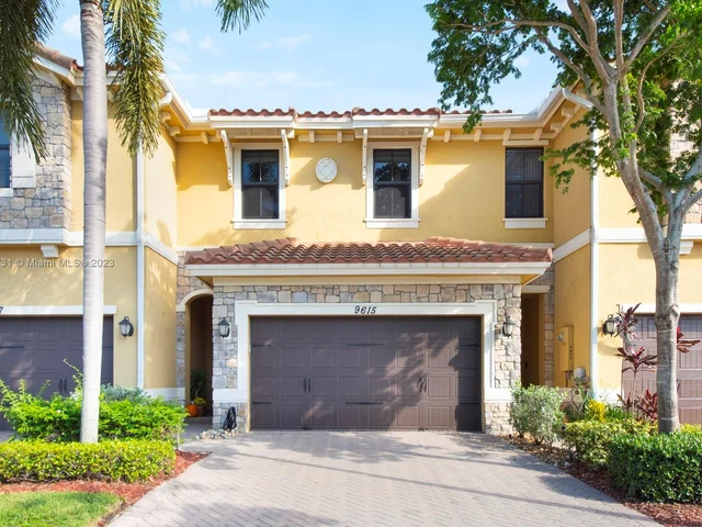 9615 Watercrest Isle, Parkland FL 33076