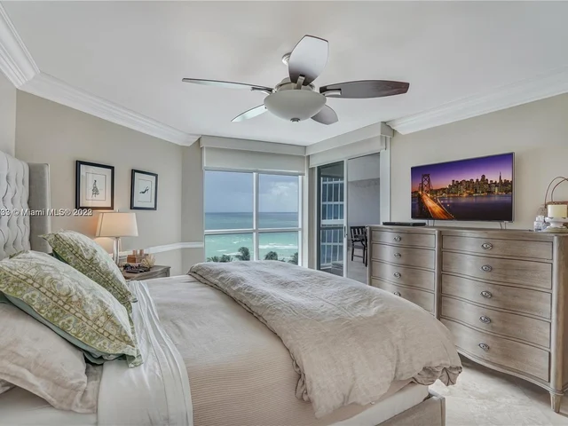 6767 Collins # 901, Miami Beach FL 33141