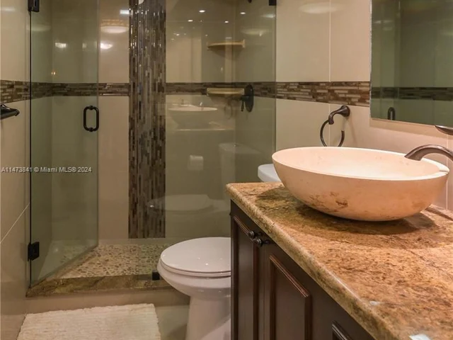 201 SE 11th Ter # 405, Dania Beach FL 33004