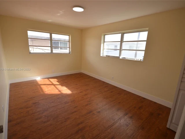 2753 NE 28th St # 8E, Lighthouse Point FL 33064