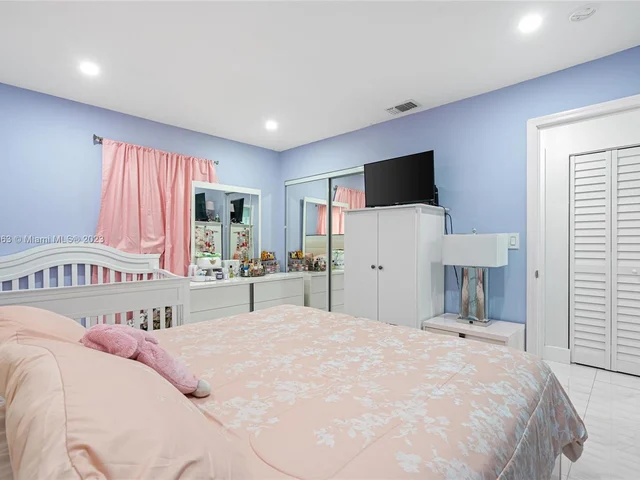 509 NW 15th St, Homestead FL 33030