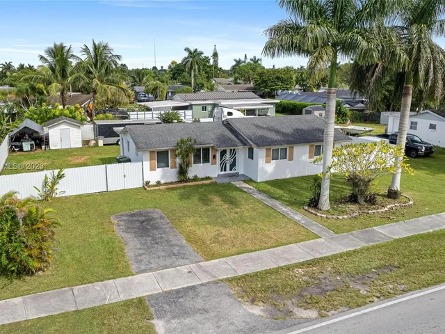 509 NW 15th St, Homestead FL 33030