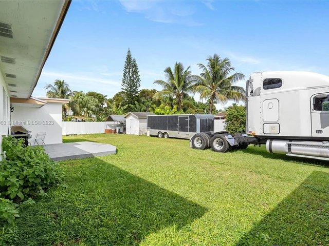 509 NW 15th St, Homestead FL 33030