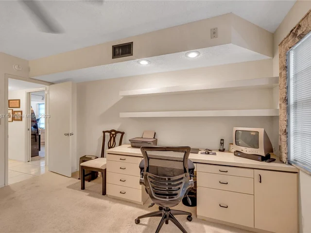 808 Cypress Blvd # 302, Pompano Beach FL 33069