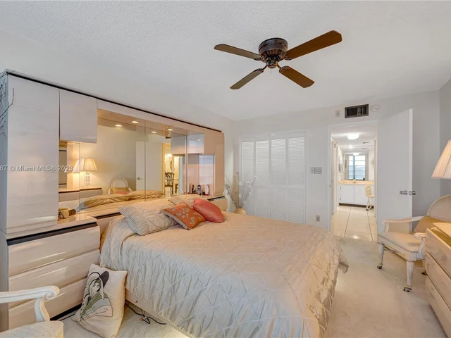 808 Cypress Blvd # 302, Pompano Beach FL 33069