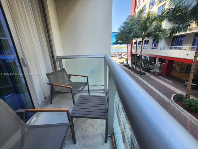 777 N Ocean Dr # S207, Hollywood FL 33019