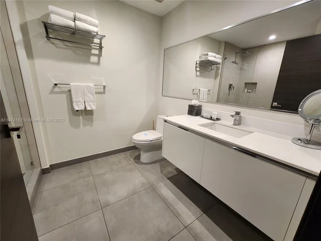 777 N Ocean Dr # S207, Hollywood FL 33019