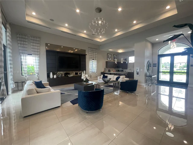 3465 W 110th Ter, Hialeah FL 33018