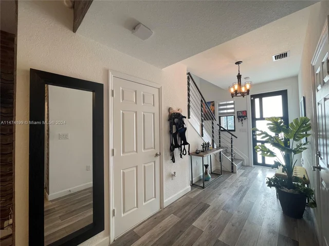 3465 W 110th Ter, Hialeah FL 33018