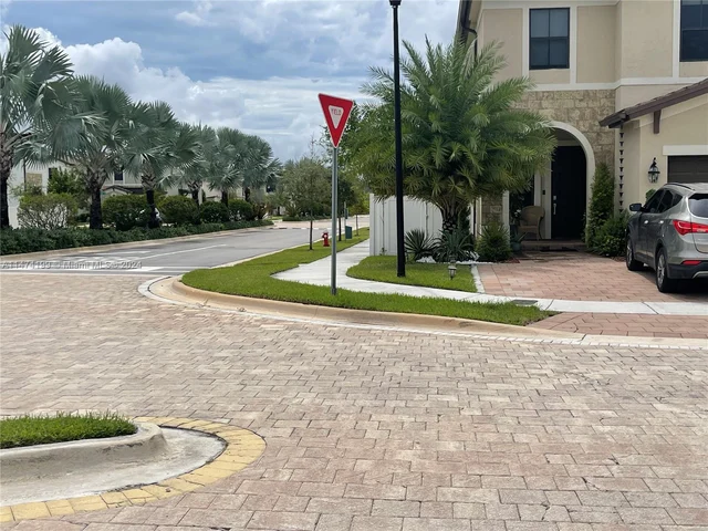 3465 W 110th Ter, Hialeah FL 33018