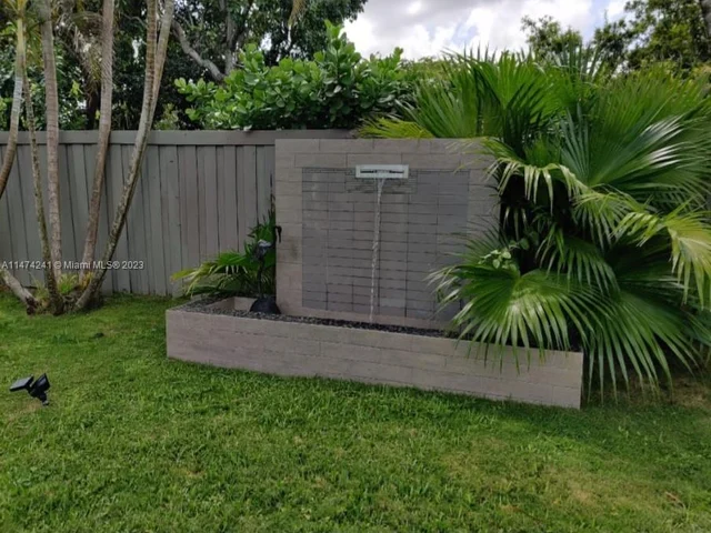 15060 SW 80th Ave, Palmetto Bay FL 33158