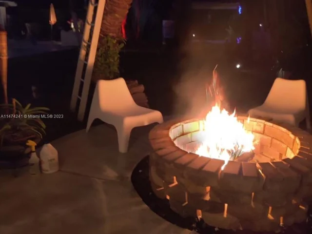 15060 SW 80th Ave, Palmetto Bay FL 33158