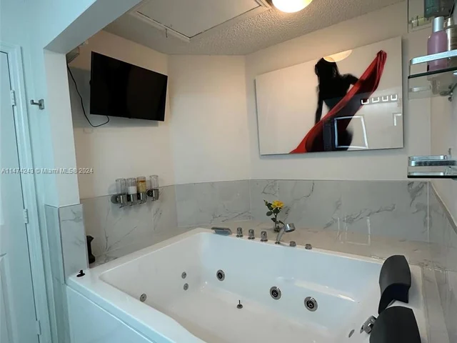 2207 SE 23rd Ave # 2207, Homestead FL 33035