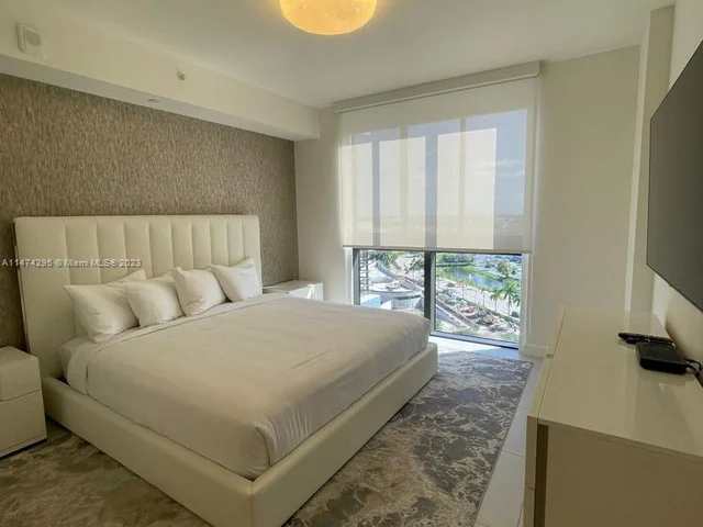 5350 NW 84th Ave # 1201, Doral FL 33166