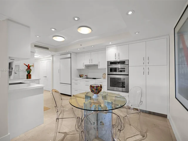 10205 Collins Ave # 207, Bal Harbour FL 33154