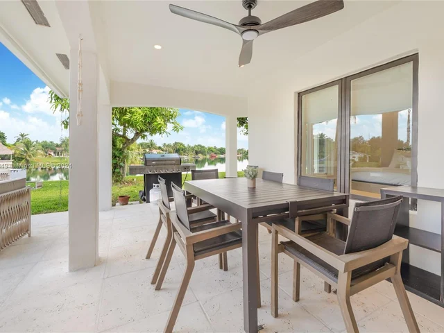 12505 SW 112th Ct, Miami FL 33176