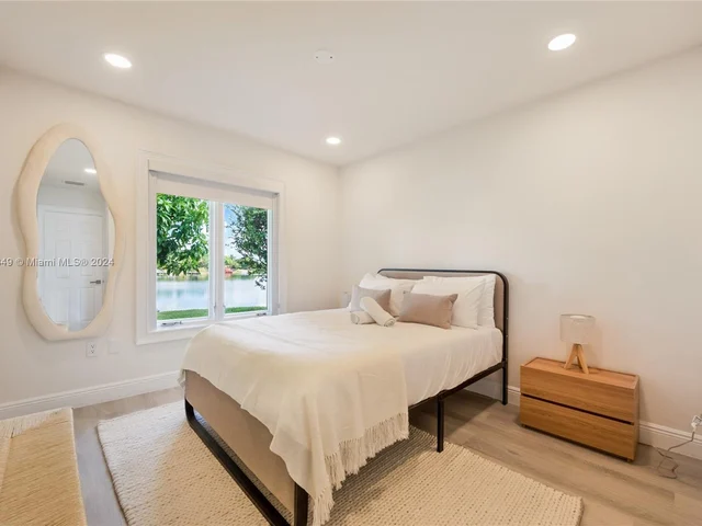 12505 SW 112th Ct, Miami FL 33176