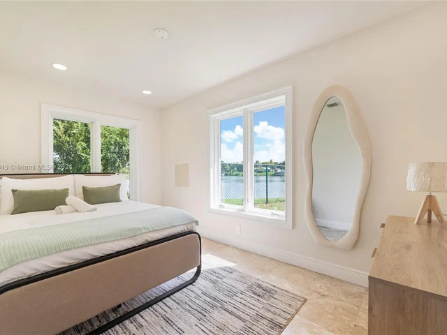 12505 SW 112th Ct, Miami FL 33176