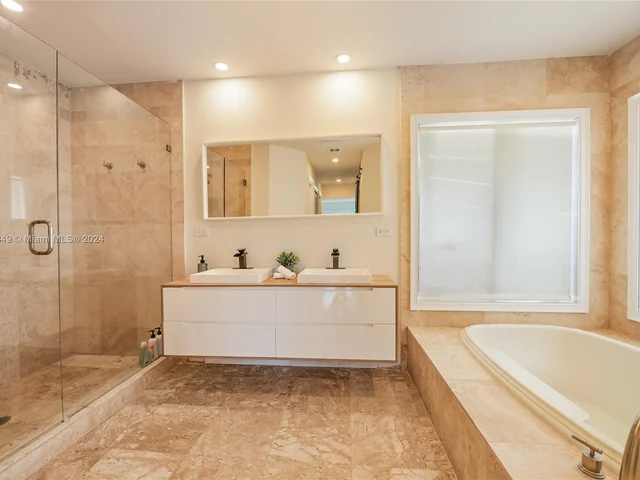 12505 SW 112th Ct, Miami FL 33176