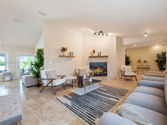 12505 SW 112th Ct, Miami FL 33176