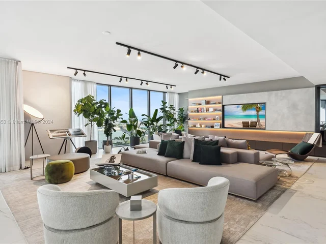 1000 Biscayne Blvd # 1902, Miami FL 33132