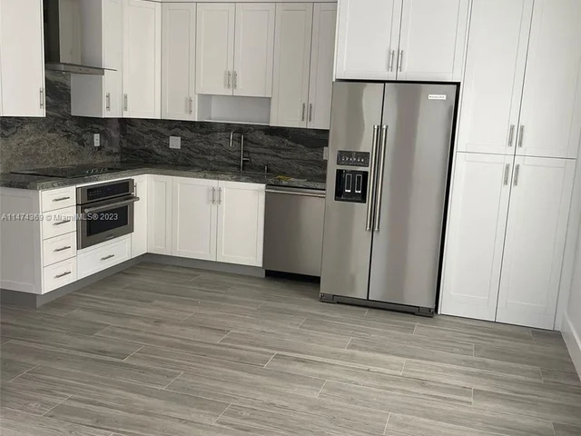 2426 SW 25th St # 2426, Miami FL 33133