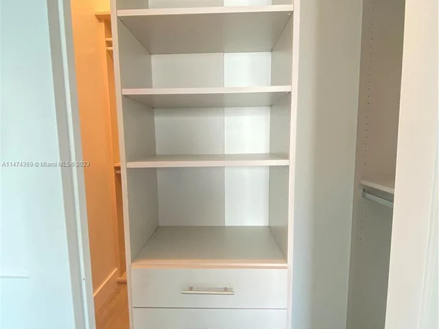 2426 SW 25th St # 2426, Miami FL 33133