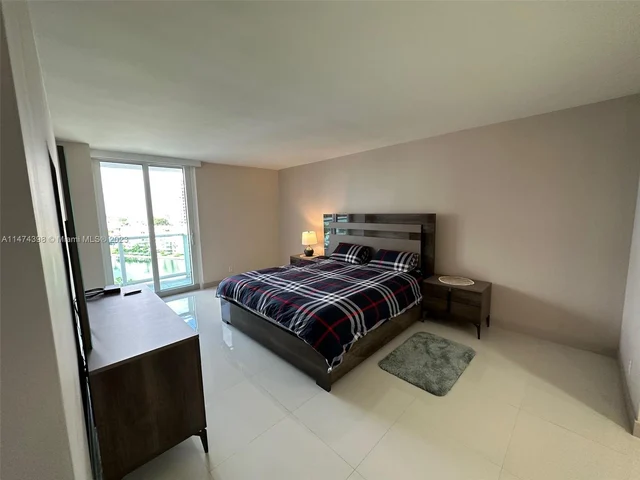 100 Bayview Dr # 904, Sunny Isles Beach FL 33160