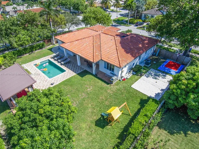 13201 SW 204th St, Miami FL 33177