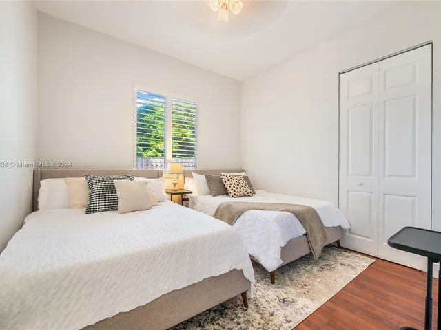 13201 SW 204th St, Miami FL 33177