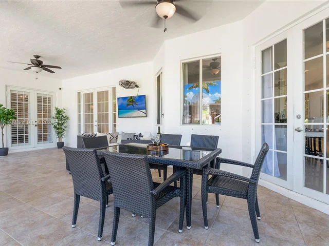 13201 SW 204th St, Miami FL 33177